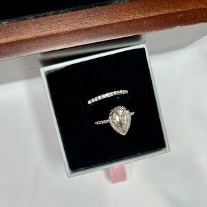 Pear Shape Crystal With Silver-tone Wedding Ring Set 💍 | Size 7.5